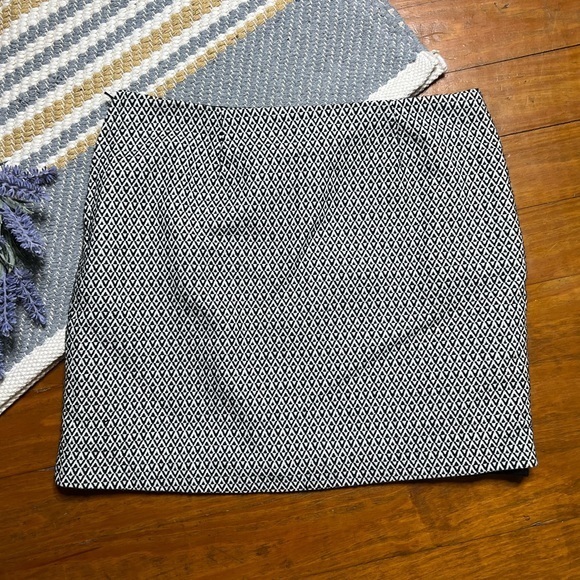 Gap side zipper closure diamond pattern mini skirt A9-4 - Picture 4 of 9